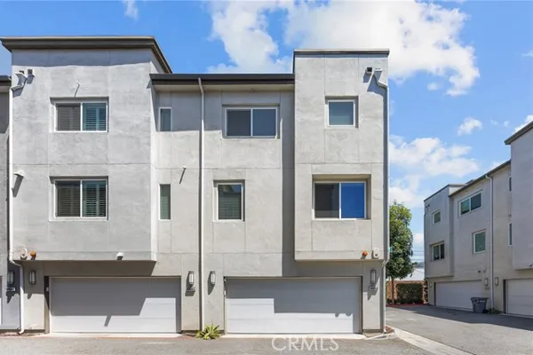 14404 KIWI LN 6