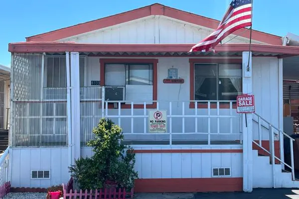 1839 CINDY ST
