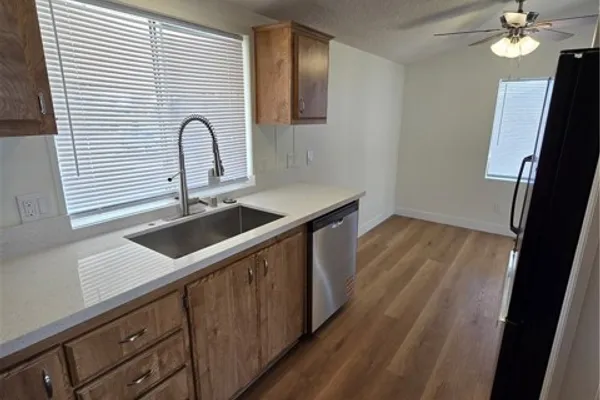 913 S GRAND AVE SPC 144