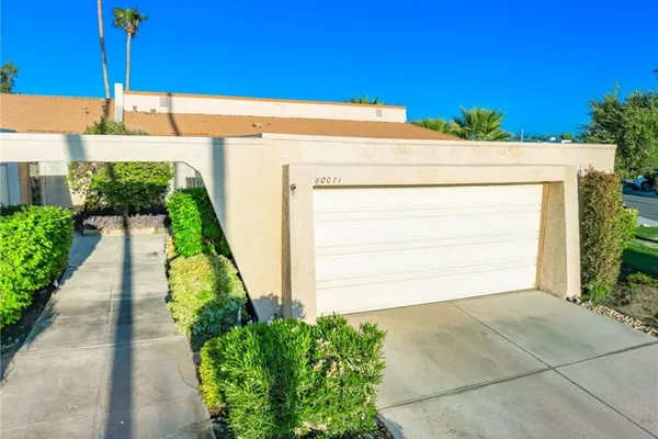 80071 PALM CIRCLE DR
