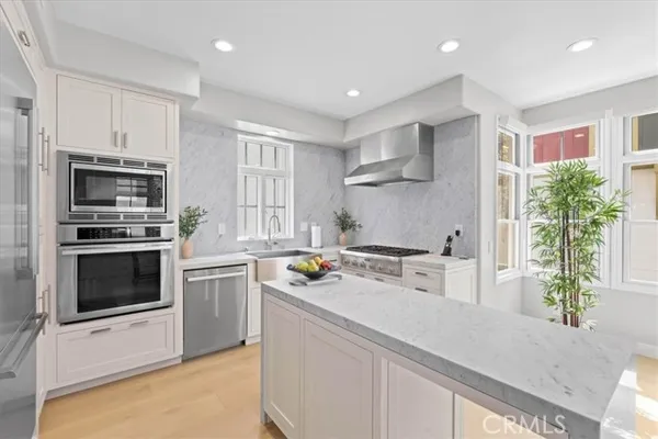 2534 BUNGALOW PL 87