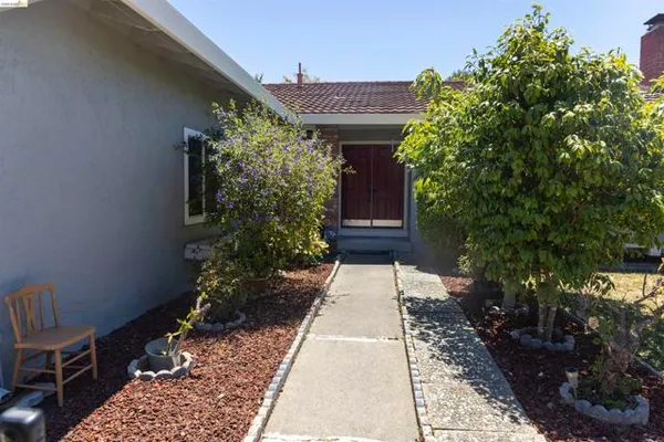 767 MARLESTA RD