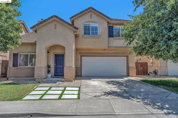 544 PINE CREEK CIR