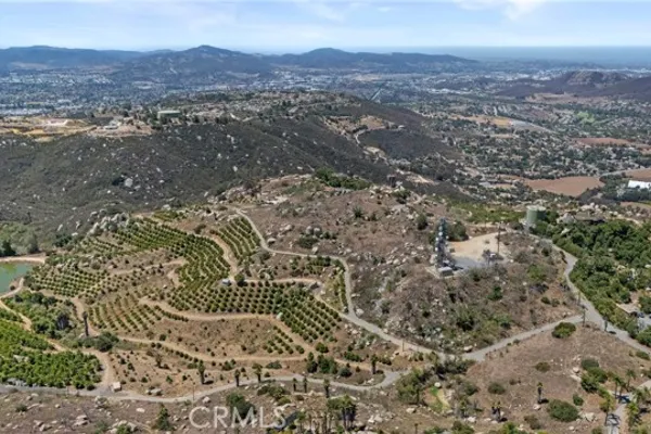 1252 RANCHO LUISENO RD