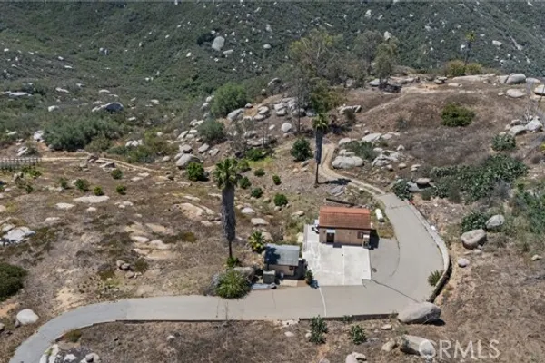1252 RANCHO LUISENO RD