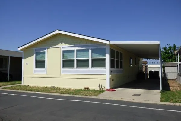 6450 N WINTON WAY SPC 98