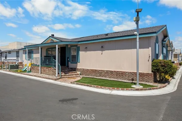 19127 PIONEER BLVD SPC 63