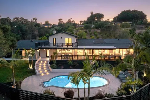 521 RANCHO CAMINO