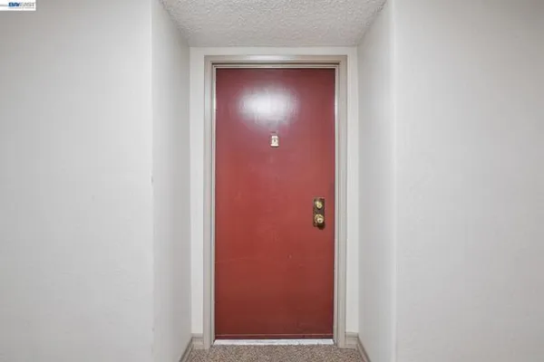 1327 WEBSTER ST B106