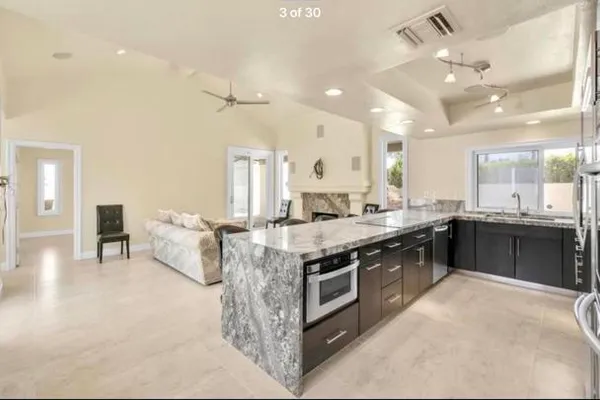 39 SANTO DOMINGO DR