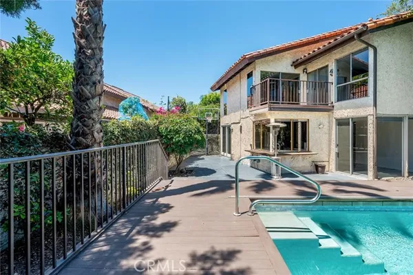 4000 MARION WAY