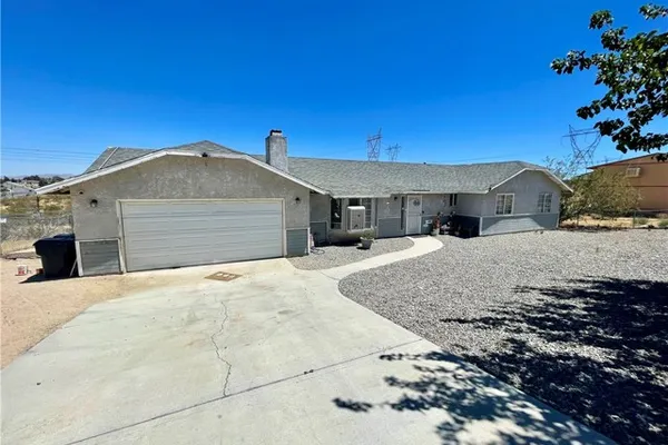 16131 LLANADA AVE