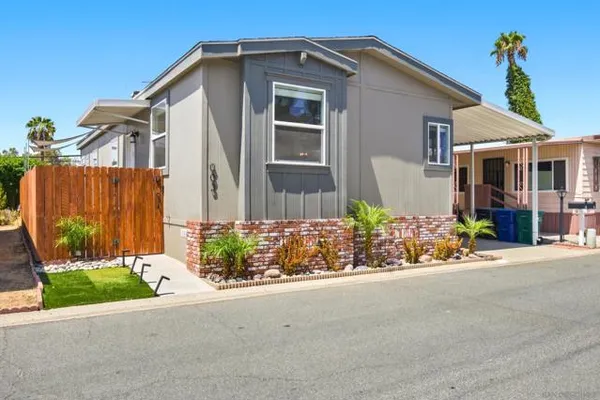 9395 HARRITT RD SPC 3