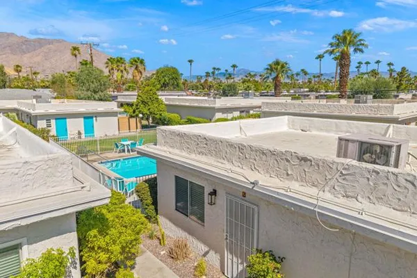 800 E COTTONWOOD RD 2