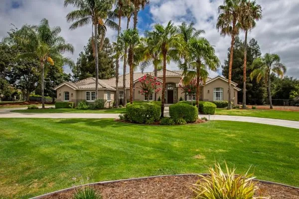 10746 GREEN VALLEY DR