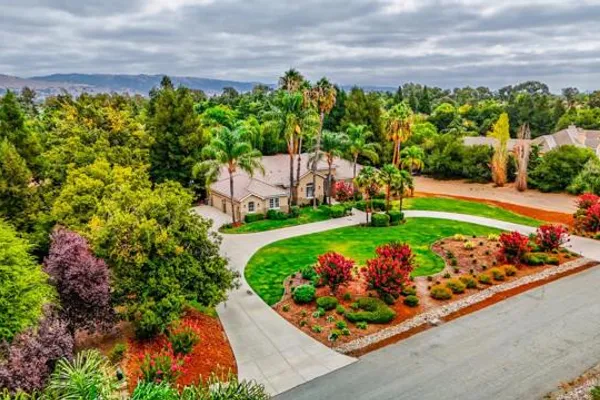 10746 GREEN VALLEY DR