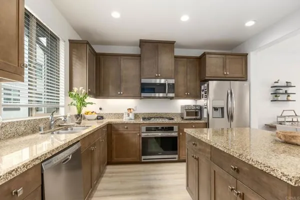 2227 SOLARA LN