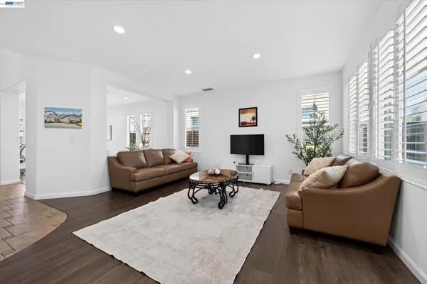 2661 ZEPHER CT