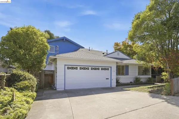 4522 SANTA RITA