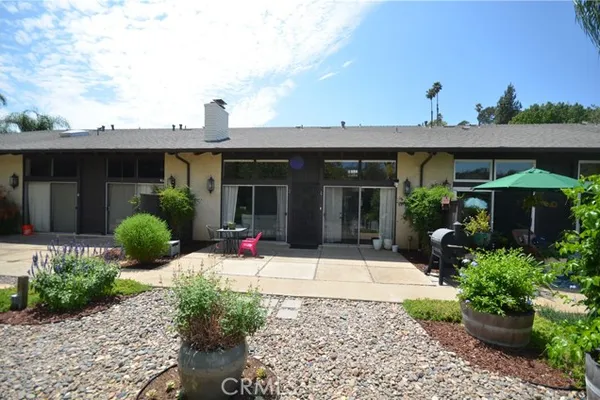 3404 OAK CLIFF DR 3