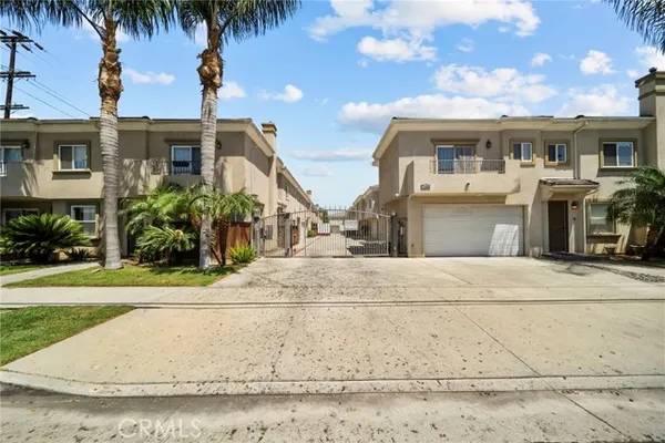 7132 FARRALONE AVE 205
