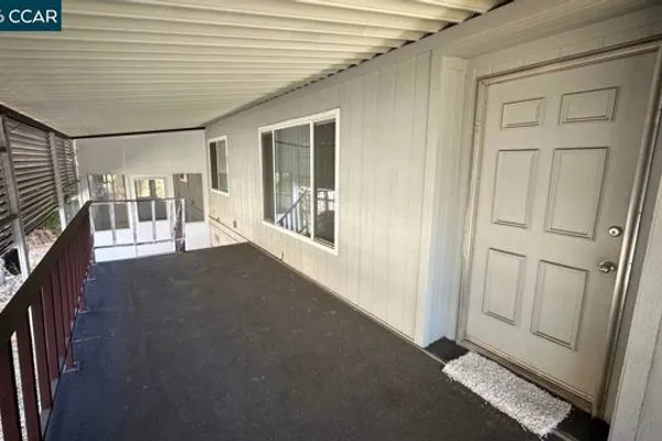 367 RAVINE CIR