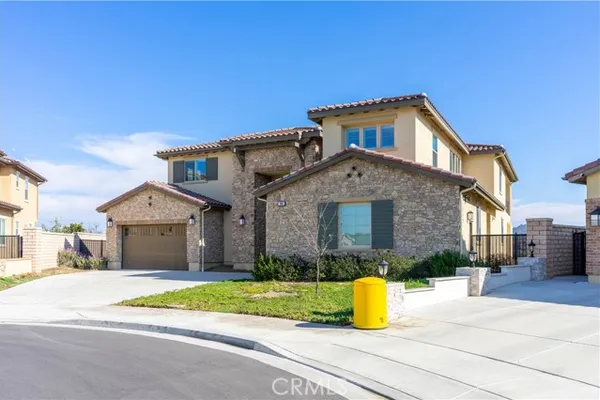 966 FEATHER HOLLOW CT