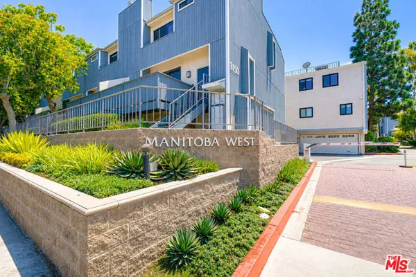 8162 MANITOBA ST 120