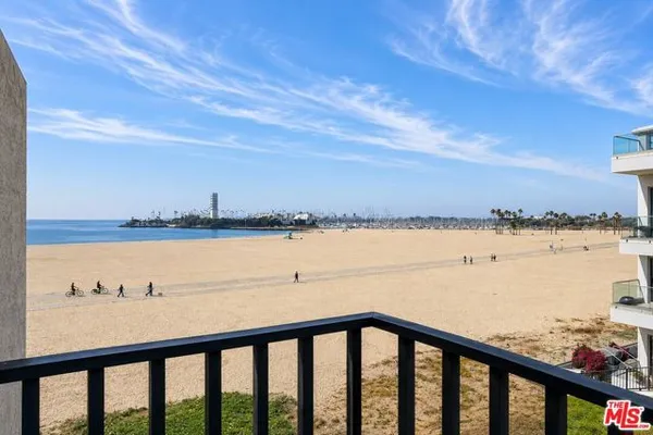 1140 E OCEAN BLVD 235