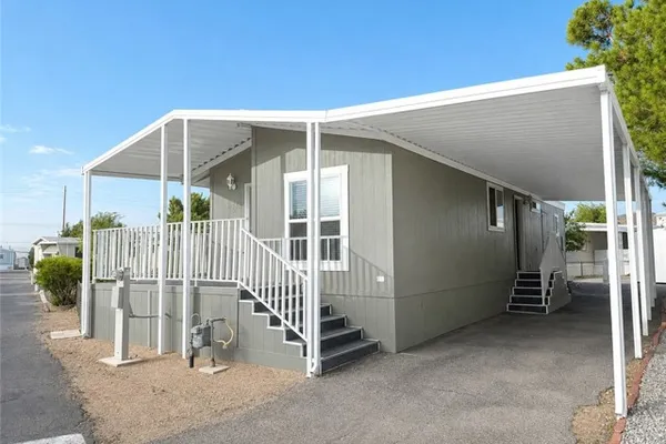 22601 BEAR VALLEY RD SPC 33