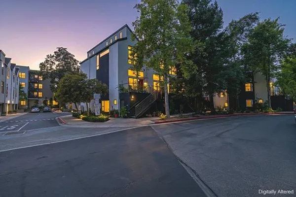 59 IRON HORSE LN