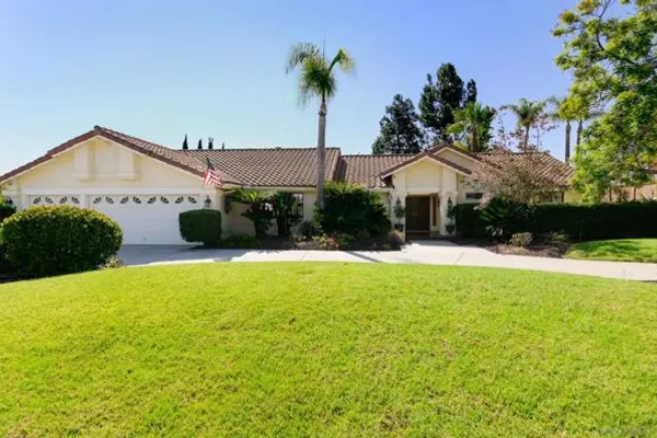 2232 EUCALYPTUS AVE