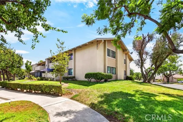 15902 ALTA VISTA DR H