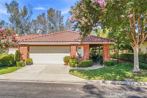 1715 CALLE DE ORO
