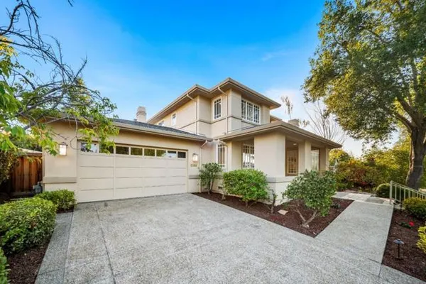 23666 BLACK OAK WAY