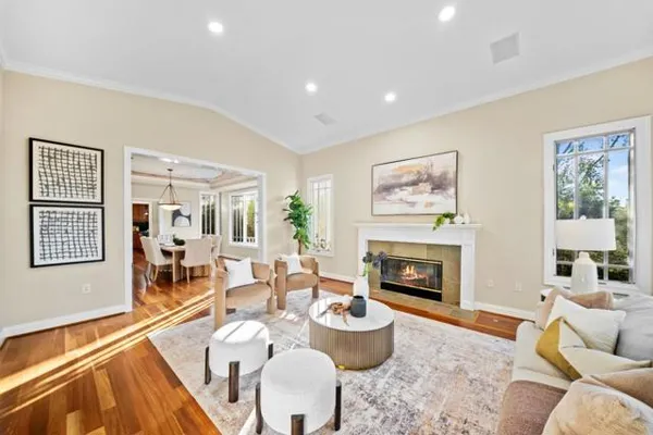 23666 BLACK OAK WAY