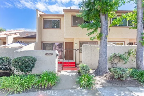 1842 ROSEBROOK LN
