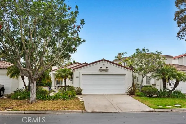 2117 BERMUDA DUNES PL