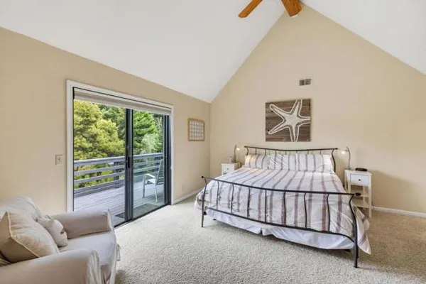 103 DUNSMUIR CT