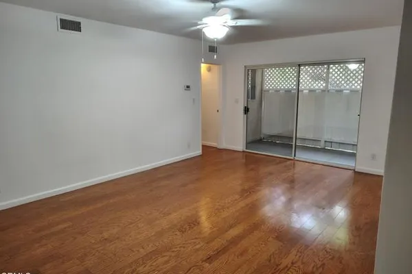 18307 BURBANK BLVD 51