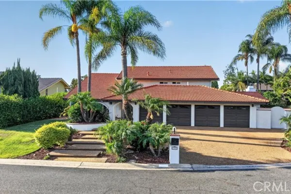 17991 PRADO CIR