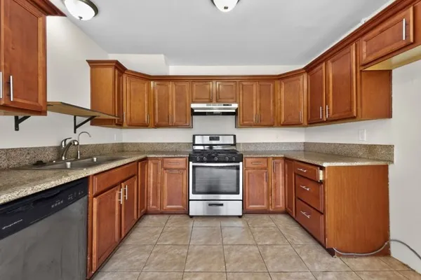 1381 S WALNUT ST 2304