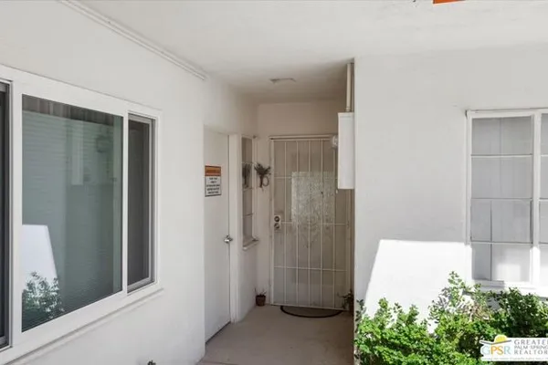 314 E STEVENS RD 10
