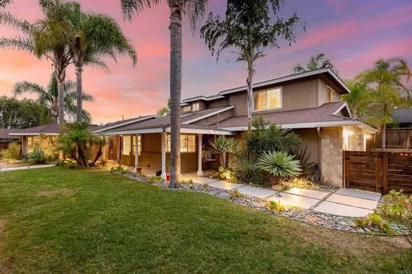 808 PALARO DR