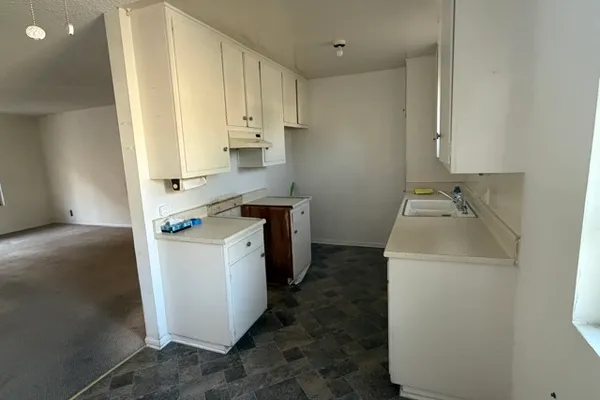 2002 4TH ST 111