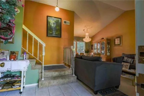 1977 EL CAJON CIR