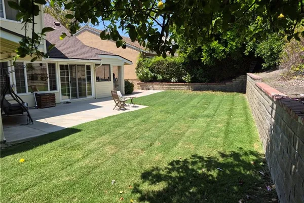 2100 SHADY BROOK DR
