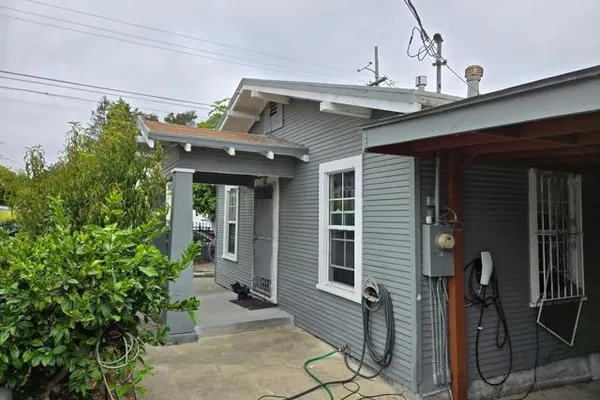2840 22ND AVE