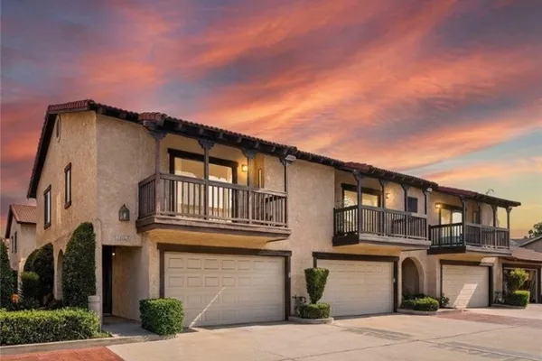 1239 GLENVIEW LN