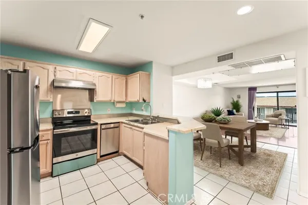 321 N ORANGE AVE 308